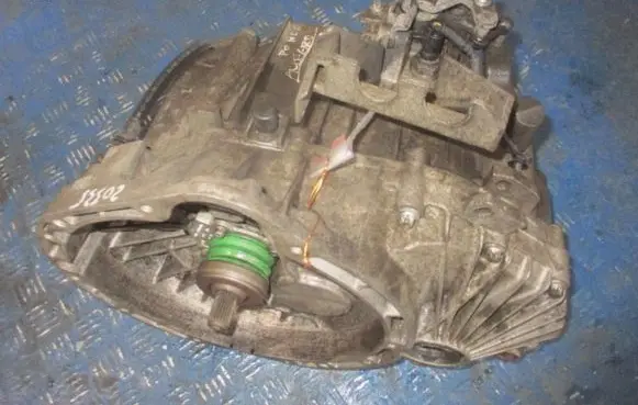 Mercedes-Benz Vaneo W414 Manual 6 speed gearbox R1683610402