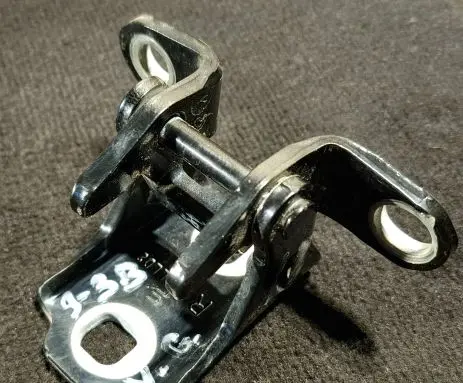 Saab 9-3 Ver1 Rear door upper hinge