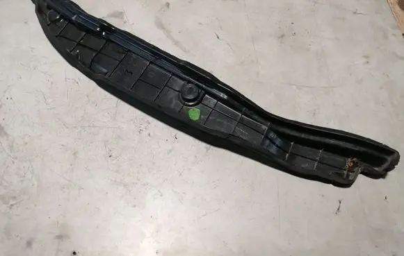 Fender foam support/seal