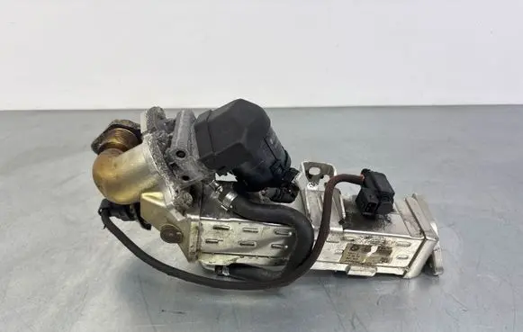 BMW 5 F10 F11 EGR valve cooler 7822350