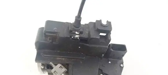 Opel Antara Front door lock 