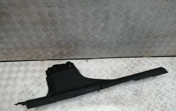 Citroen C4 III e-C4 (B) pillar trim (bottom) 98334584ZD 118604A0 118532A0