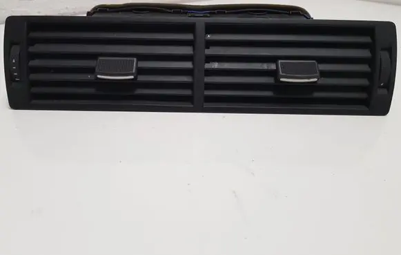 Audi A4 S4 B7 8E 8H Dash center air vent grill 8E0820951H 36113010