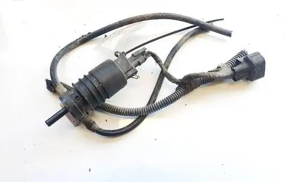 Opel Astra G Windscreen/windshield washer pump 