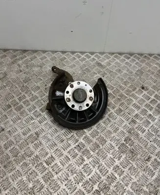 Rear wheel hub