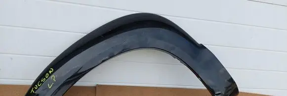Hyundai Tucson TL Front arch trim sddfrlkj