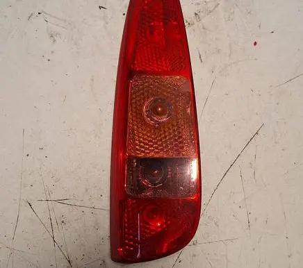 Peugeot 807 Rear/tail lights 25510102 E21271 140035