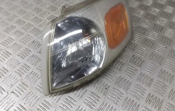 Pontiac Trans Sport Front indicator light