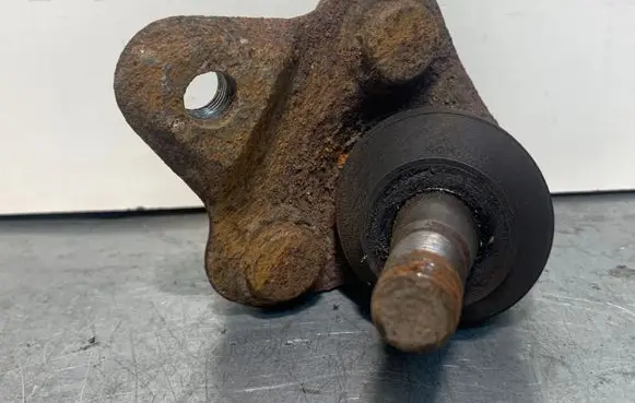 Toyota Prius (XW30) Front ball joint 