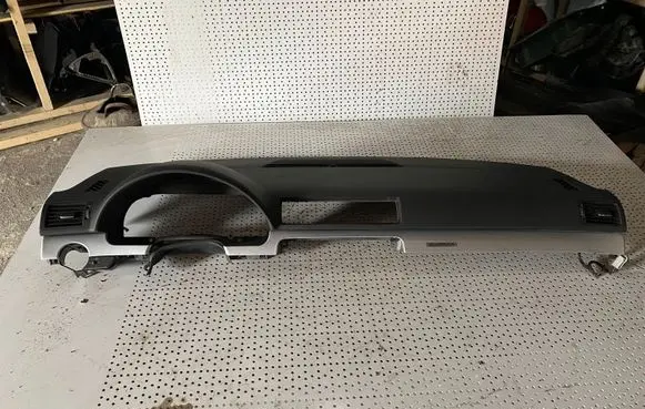 Audi A4 S4 B7 8E 8H Dashboard
