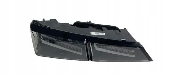 Peugeot 308 Rear/tail lights 9835300480