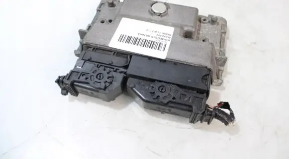 Skoda Fabia Mk2 (5J) Engine control unit/module ECU 5WA11018