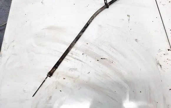 Volvo S40, V40 Oil level dip stick 