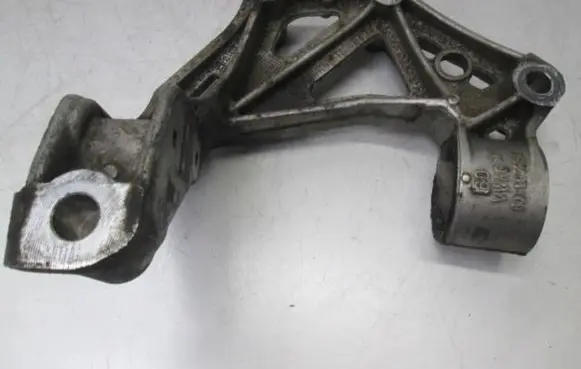 Volkswagen Polo IV 9N3 Front control arm