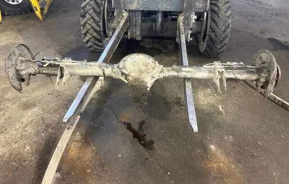 Volkswagen Crafter Rear axle beam with reductor 00407039 741423C985577