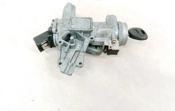 Mitsubishi Galant Ignition lock 337360