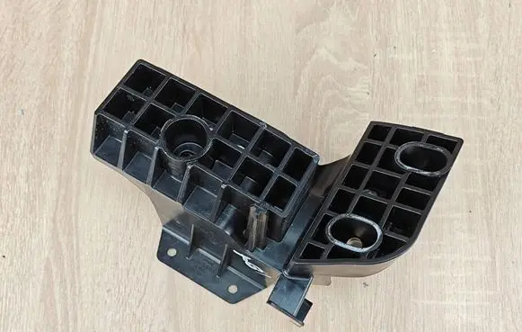 Volkswagen Amarok II Fender mounting bracket N1WB16164AC