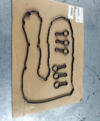 BMW 5 F10 F11 Other cylinder head part 11128515732 11127823943 8515732