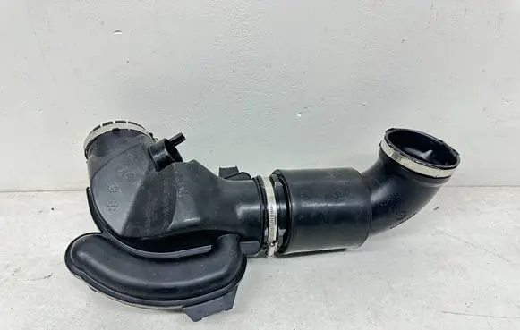 Mercedes-Benz Sprinter W907 W910 Intake resonator A9105282400