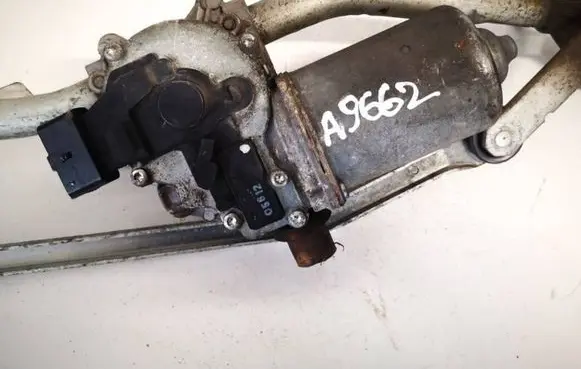 Renault Laguna III Wiper motor w00011129