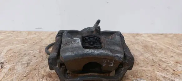 Mercedes-Benz A W176 Front brake caliper A25638 3383C 296X28