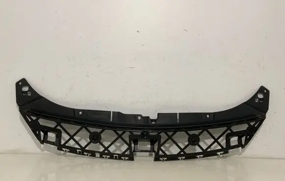 Mercedes-Benz CLA C118 X118 Front bumper mounting bracket A1188854500