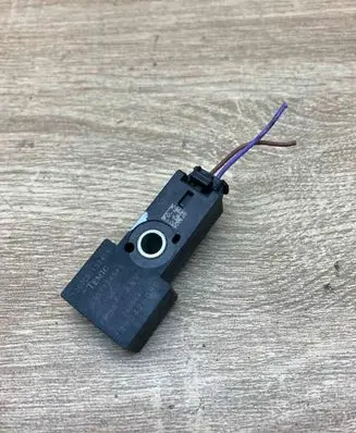 Citroen C3 Airbag deployment crash/impact sensor 25571345A3 1490426080 WithPlug