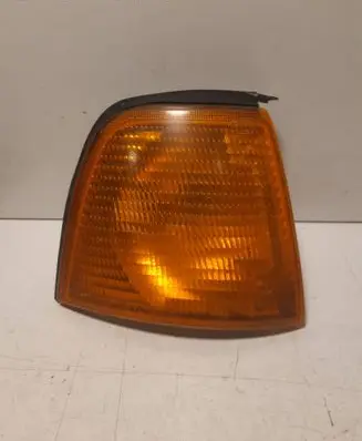 Audi 80 90 S2 B4 Front indicator light 893953050