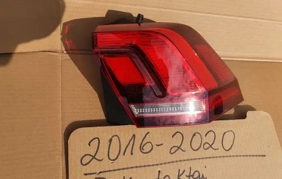 Volkswagen Tiguan Rear/tail lights 5NA945096C