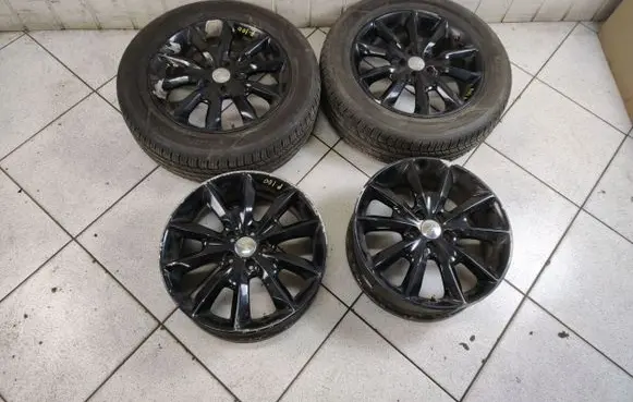 Jeep Cherokee R18 alloy rim 