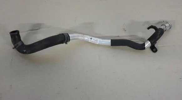 Volkswagen Touareg II Engine coolant pipe/hose 7P0819857E 7P0819307B