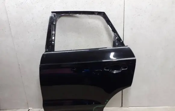 Audi Q3 8U Rear door