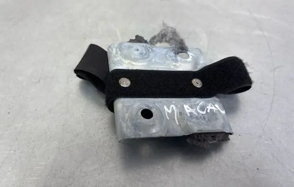 Porsche Macan (95B) Other trunk/boot trim element 8R0012635