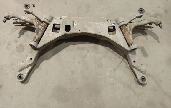 Volvo V70 Rear subframe 