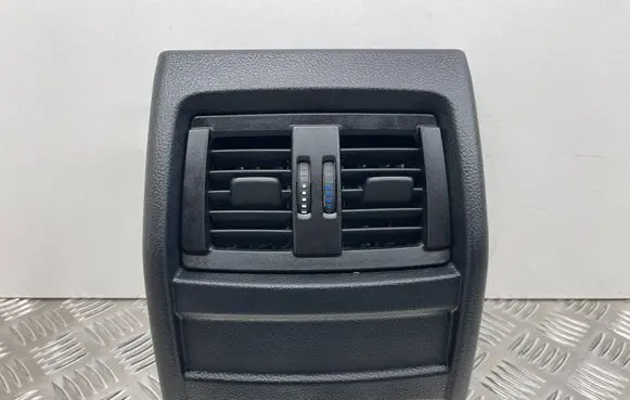 BMW 3 F30 F35 F31 Rear air vent grill 9218908 9207330