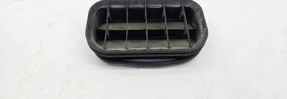 Jaguar XJ X350 Quarter panel pressure vent 95VWA019K51AA