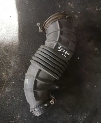 KIA Sorento Air intake hose/pipe