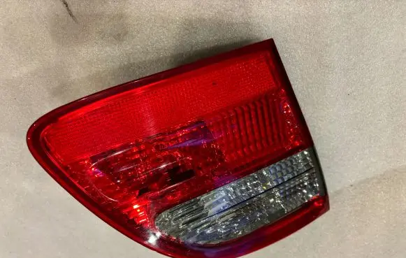 Mercedes-Benz E W211 Tailgate rear/tail lights A2118202964 379509 RWIS211
