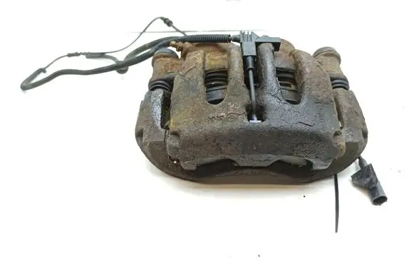 Mercedes-Benz Vito Viano W447 Front brake caliper