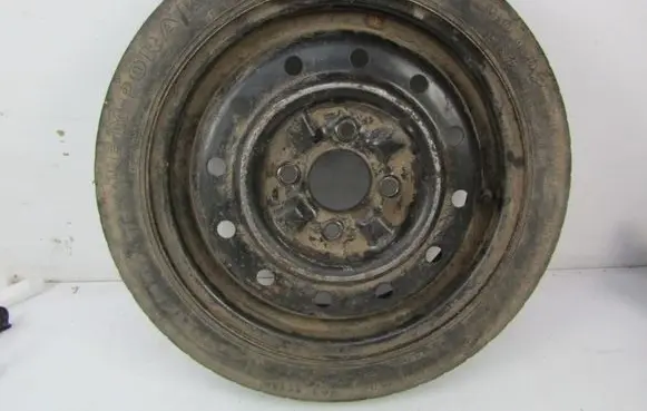 Nissan Almera Tino R12 spare wheel 