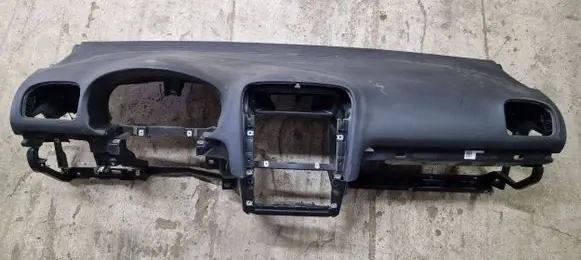 Volkswagen Golf VI Dashboard 1K1857003