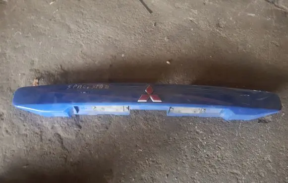 Mitsubishi Space Star Trunk door license plate light bar 