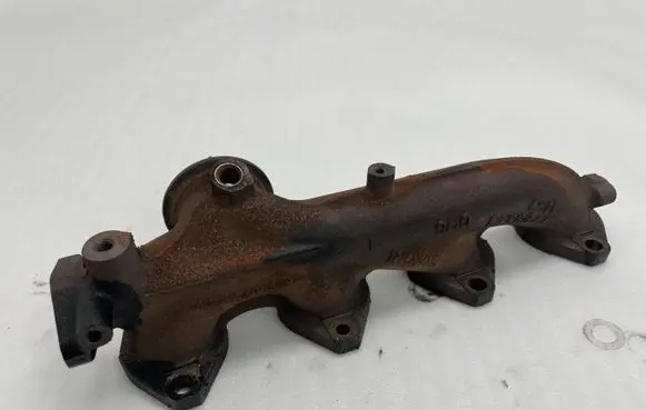 BMW 1 F20 F21 Exhaust manifold 8519888
