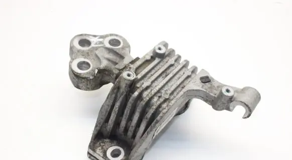 Jeep Cherokee Engine mount bracket P68102283AF