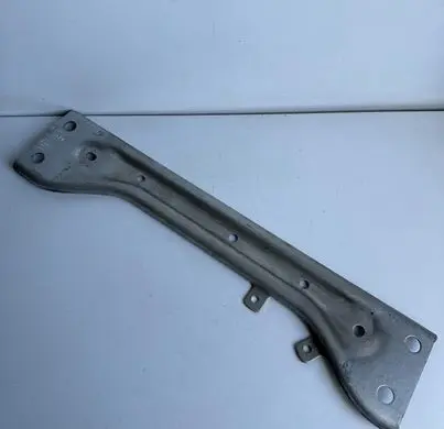 Volkswagen Golf Sportsvan Muffler mount bracket/holder 5Q0804421B