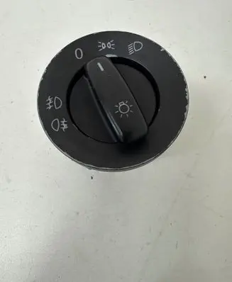 Volkswagen Jetta V Light switch
