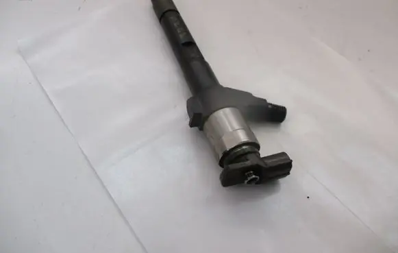 Mitsubishi Outlander Fuel injector 1465A323 4N14