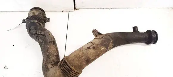 Land Rover Discovery 3 - LR3 Air intake hose/pipe 4619625904