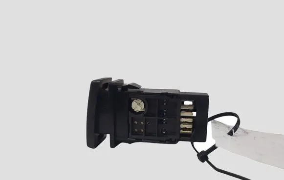 Toyota Avensis T250 Hazard light switch 157963 TR9503