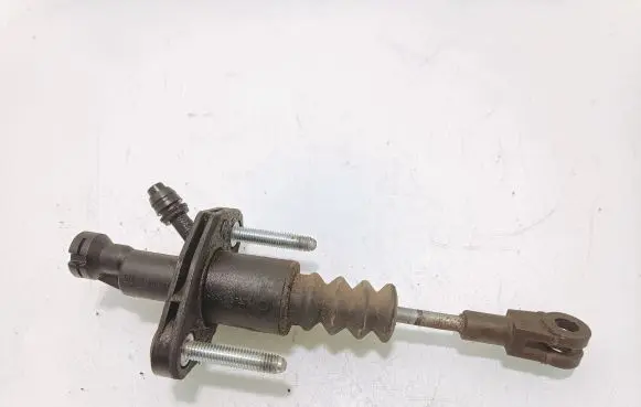 Clutch slave cylinder